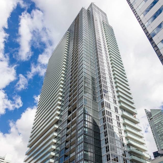 Luxury Condo On Cn Tower Toronto Exterior photo